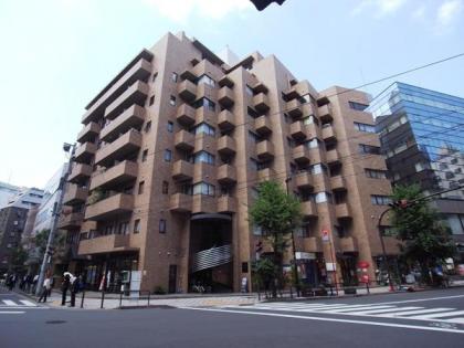 ロイアル一番町の外観