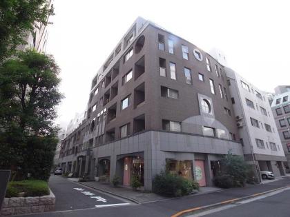 パレスサイド三番町の外観