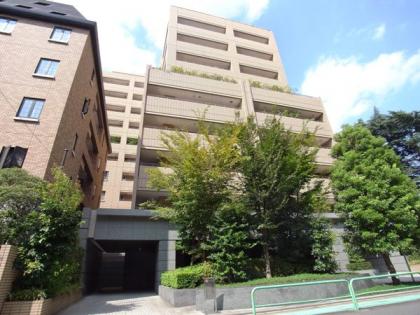 ホーマット三番町の外観