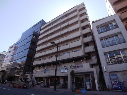朝日六番町マンションの外観
