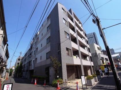 プレジール北新宿の外観