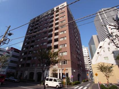 ファミールアクアージュの外観