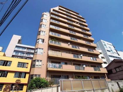 アルファホームズ新神楽坂アスティオンの外観