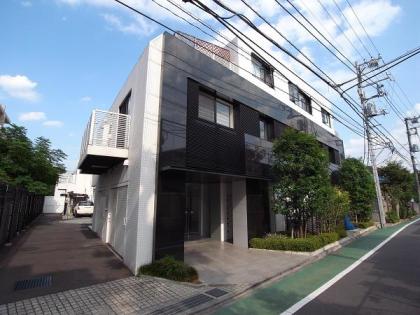 小田急コアロード目白西坂の外観