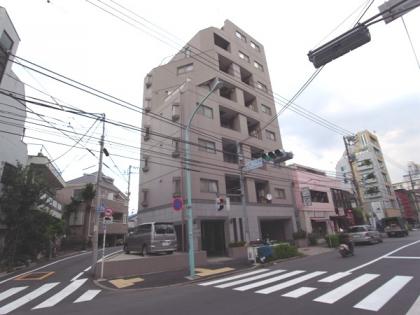 デュオスカーラ代々木上原の外観