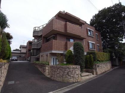 グランシャトレ赤堤の外観