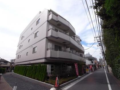 グランジュール明大前の外観