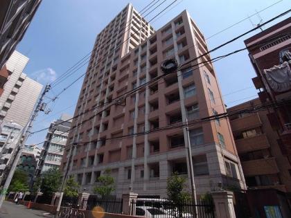 ファミール新宿グランスィートタワーの外観