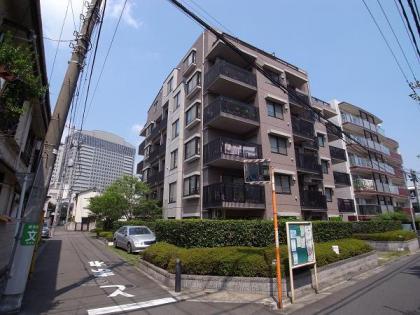 プリンスハイツ代々木の外観