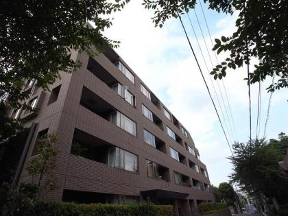 グランヴェール代々木西原の外観