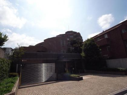 グローリオ麻布霞町の外観