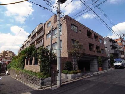 ライオンズマンション南青山グランフォートの外観