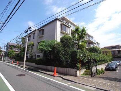 ハウス梅ヶ丘の外観