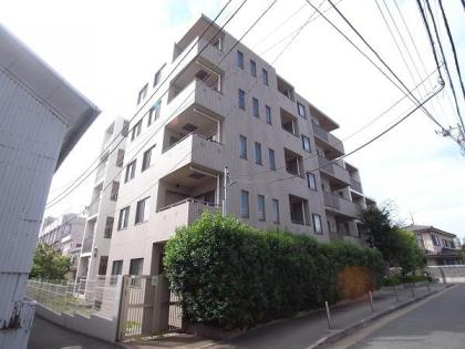 ヒルズ池尻東山公園の外観