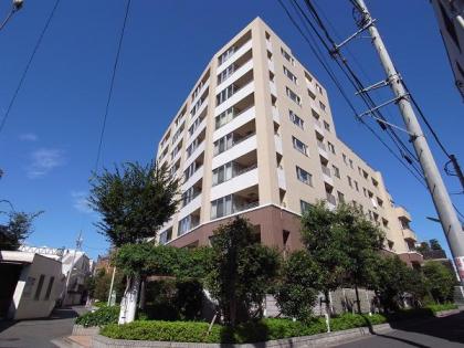 プラウド世田谷松原の外観