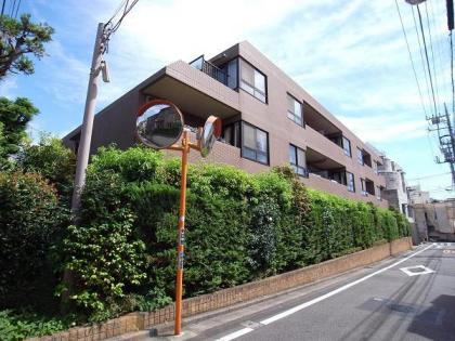 ライオンズガーデン明大前の外観