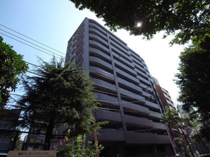 クレッセント中野パークフロントの外観