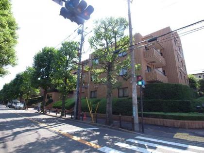 東高ペアシティ世田谷赤堤の外観