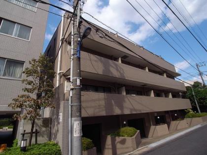 ランドール中野の外観