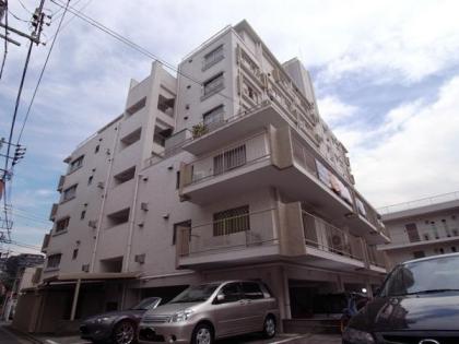 ファミール太子堂の外観