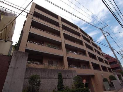 クレッセント目黒花房山の外観