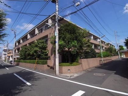 グランベスタージュ松庵の外観