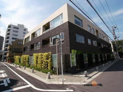 白金台レジデンスの外観