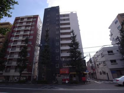 西荻国際第一マンションの外観