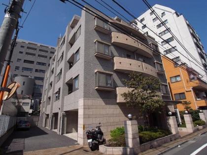 アビテ神楽坂の外観