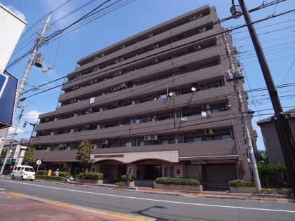 ライオンズプラザ竹の塚の外観