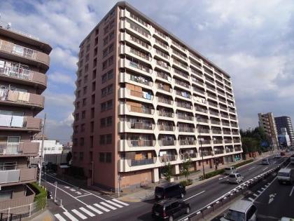 竹ノ塚マンションの外観