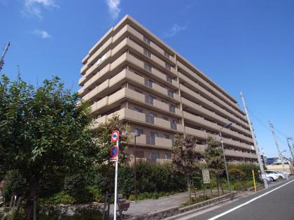 ライオンズガーデン都立家政の外観