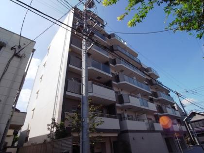 ベリスタ椎名町の外観