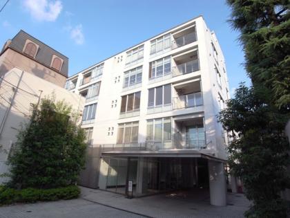 ピアース中目黒の外観