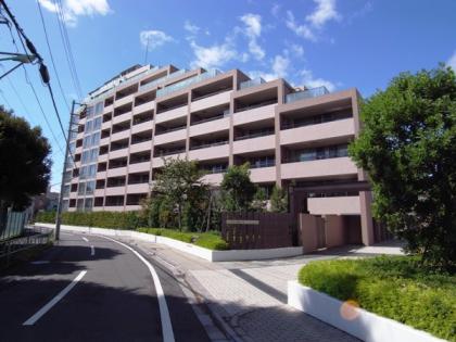 アルス桜上水の外観