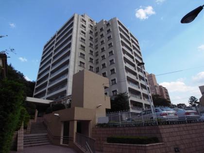 日商岩井音羽マンションの外観