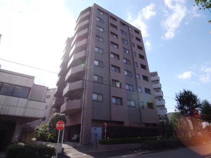 クレッセント学芸大学2の外観