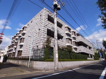 ロワヴェール学芸大学の外観