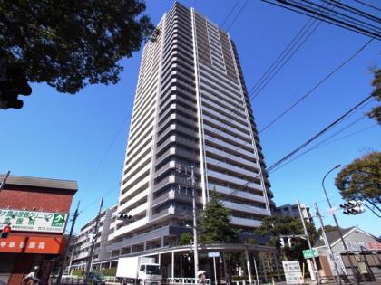 エルザ世田谷ザタワーの外観