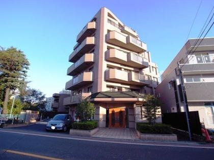 クリオ千歳烏山弐番館の外観