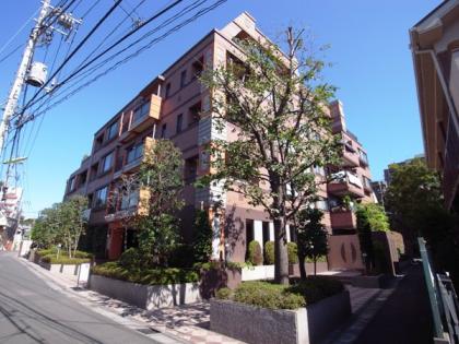 サンクタス芦花公園の外観