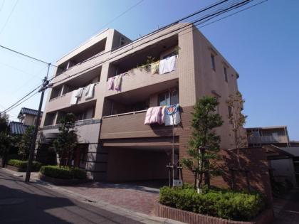 ヴェルビュ十条清水坂公園の外観