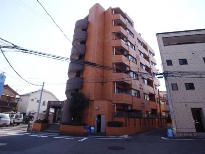 グリーンコーポ十条の外観