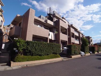 ライオンズガーデンテラス千歳烏山の外観