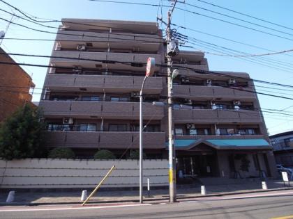 ライオンズプラザ千歳烏山の外観