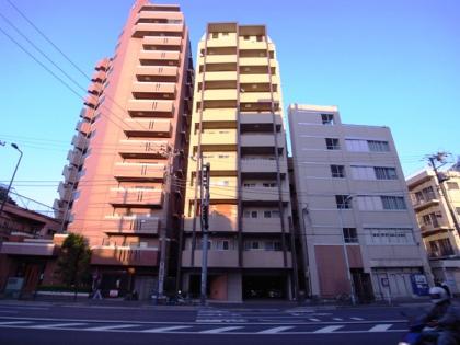 レヴィール王子神谷の外観