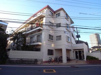 南烏山ヒミコマンションの外観