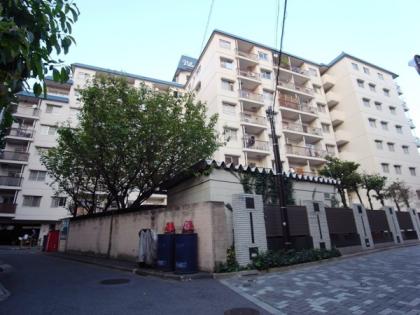 ヴィラロイヤル町屋の外観