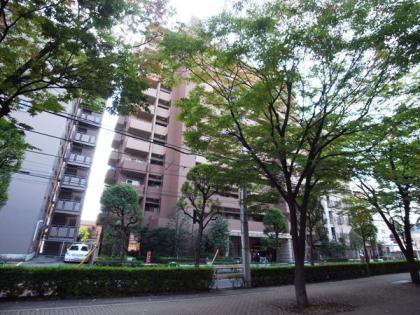 コスモ町屋パークフォルムの外観