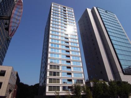 コートレジデントタワーの外観